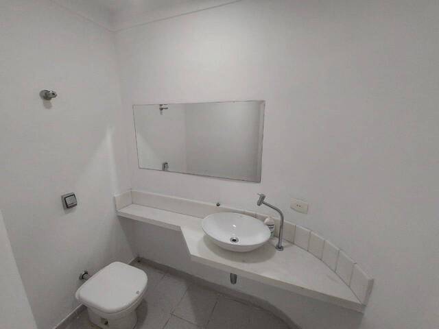 #10 - Casa para Venda em Santana de Parnaíba - SP