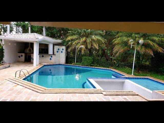 #51 - Casa para Locação em Santana de Parnaíba - SP