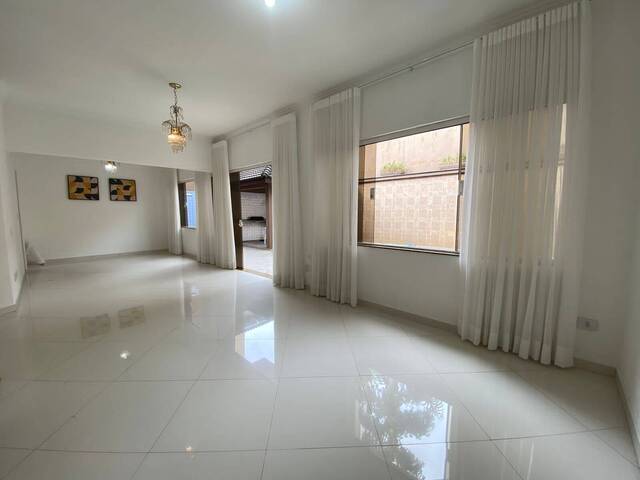 #52 - Casa para Locação em Santana de Parnaíba - SP - 2