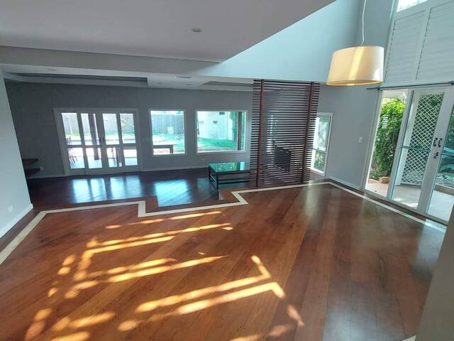 #93 - Casa para Locação em Santana de Parnaíba - SP - 1