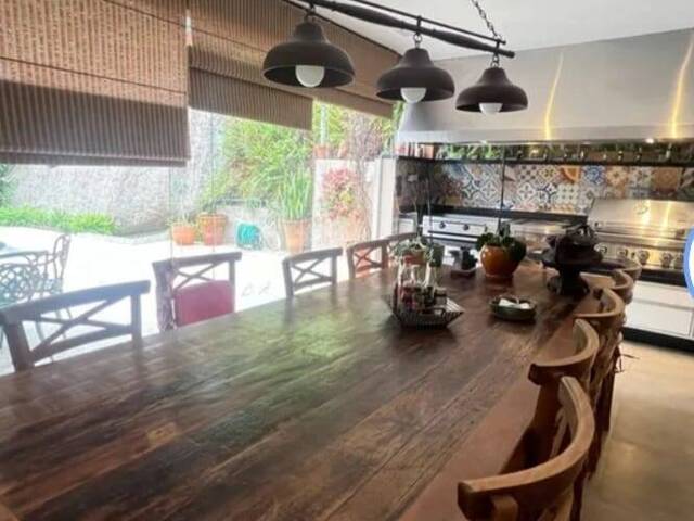 Casa para Venda em Santana de Parnaíba - 4