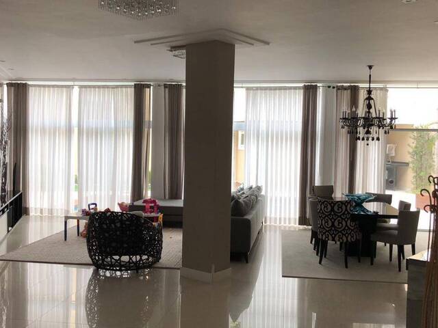 Casa para Venda em Santana de Parnaíba - 4