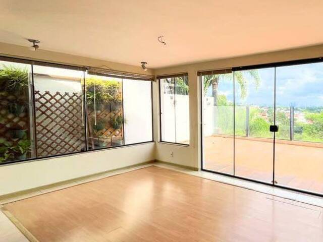 Casa para Venda em Santana de Parnaíba - 5