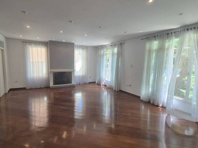 #6 - Casa para Locação em Santana de Parnaíba - SP - 1