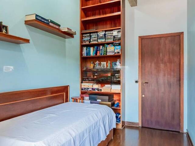 Casa para Venda em Santana de Parnaíba - 4