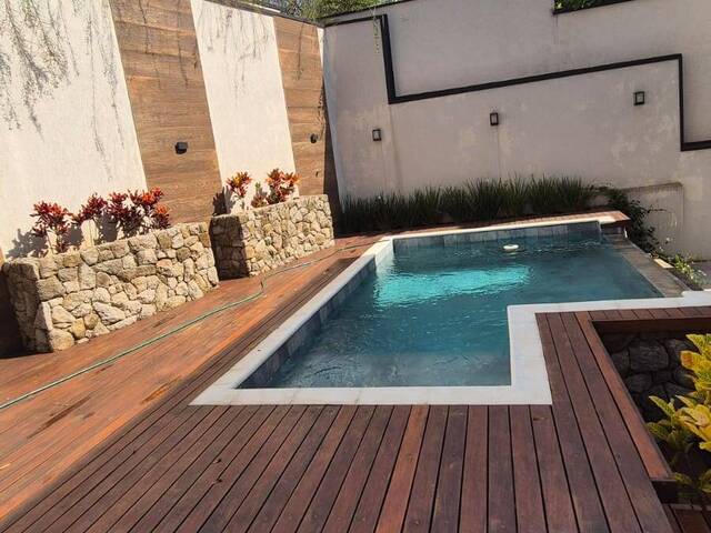 #139 - Casa para Venda em Santana de Parnaíba - SP