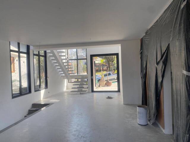 #155 - Casa para Venda em Santana de Parnaíba - SP - 3