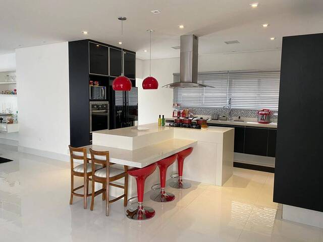 Casa para Venda em Santana de Parnaíba - 5