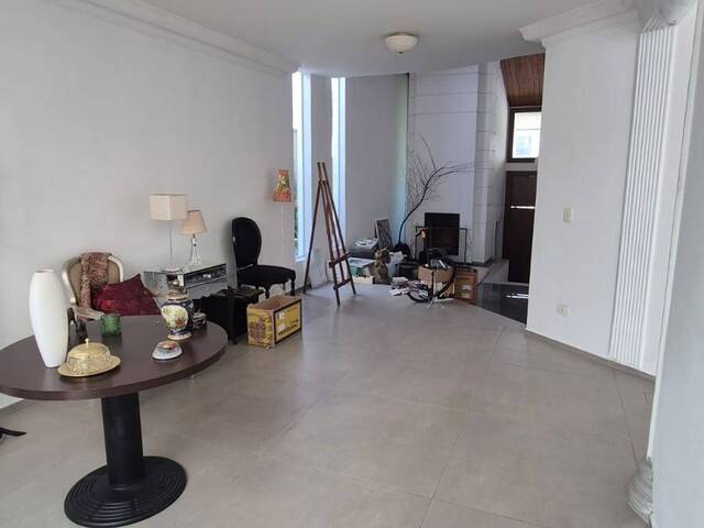 #170 - Casa para Venda em Santana de Parnaíba - SP - 2