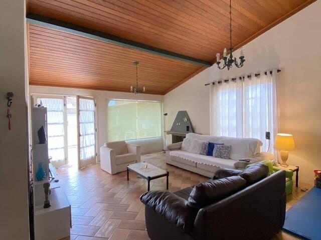 Casa para Venda em Santana de Parnaíba - 5