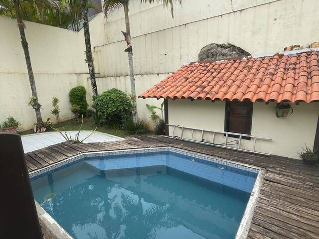 Casa para Venda em Santana de Parnaíba - 4