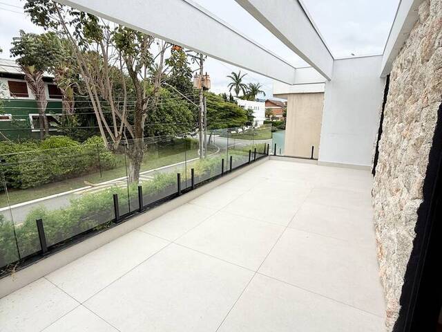 Casa para Venda em Santana de Parnaíba - 4