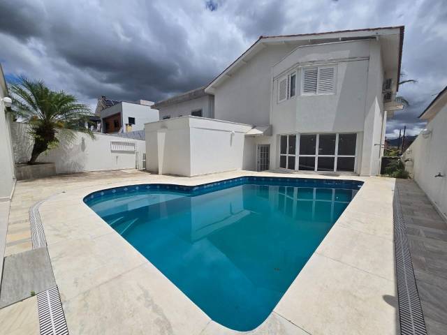 Casa para Venda em Santana de Parnaíba - 5