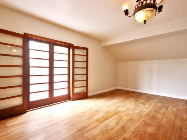 #190 - Casa para Venda em Santana de Parnaíba - SP