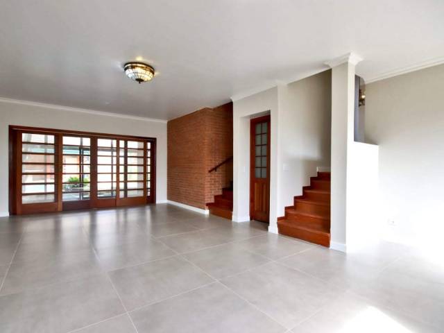 Casa para Venda em Santana de Parnaíba - 5