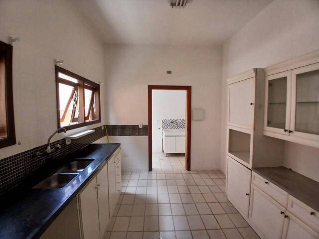Casa para Venda em Santana de Parnaíba - 5