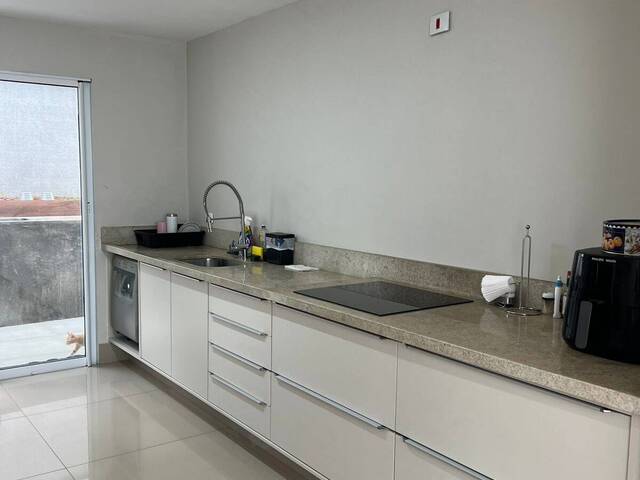 Casa para Venda em Santana de Parnaíba - 4