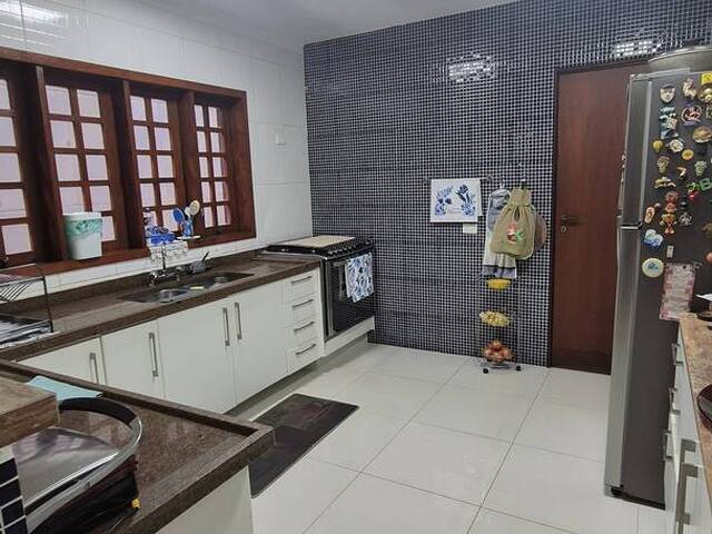 Casa para Venda em Santana de Parnaíba - 4