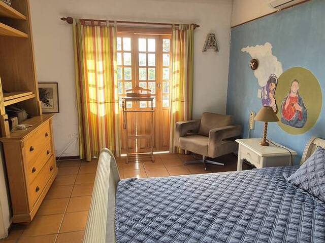 Casa para Venda em Santana de Parnaíba - 2