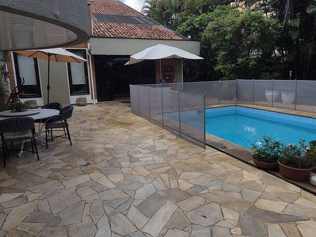 Casa para Venda em Santana de Parnaíba - 4