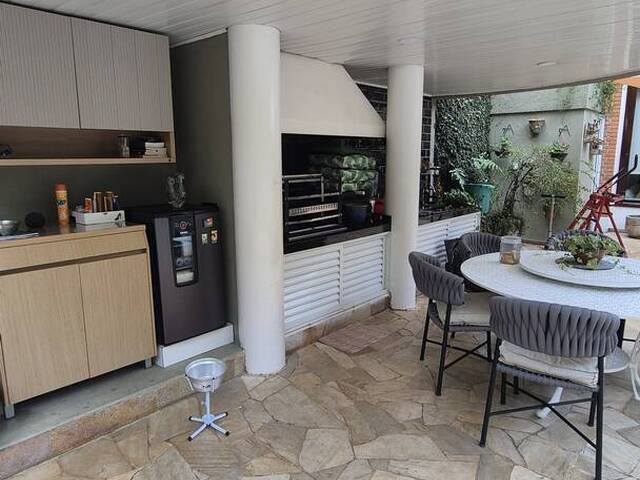 Casa para Venda em Santana de Parnaíba - 5