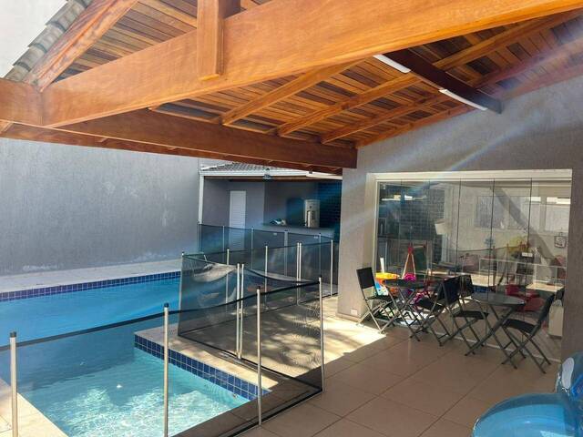 #220 - Casa para Venda em Santana de Parnaíba - SP - 2