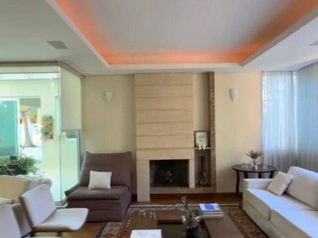 Casa para Venda em Santana de Parnaíba - 5