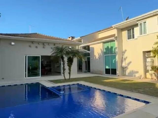 #221 - Casa para Venda em Santana de Parnaíba - SP